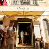 Il nostro viaggio comincia dalla gelateria Gentile, in piazza Federico II di Svevia, di fronte al Castello normanno-svevo